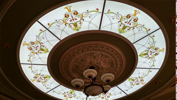 Витражный потолок с подсветкой Тиффани